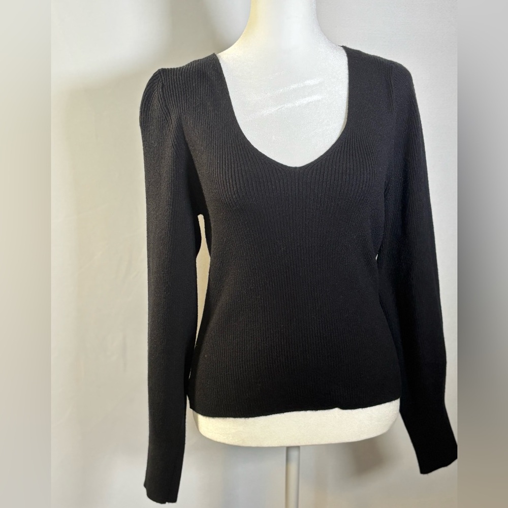 Black V-Neck Sweater by Ann Taylor Size Large